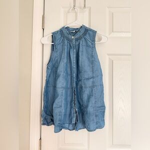 Crown & Ivy Blue Button-Up Top